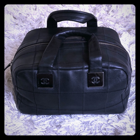 Authentic Chanel Handbag Preloved - Picture 2 of 8